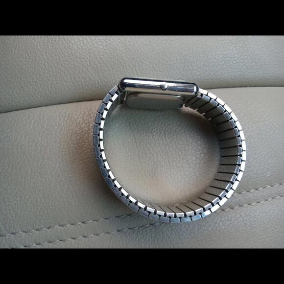 Vintage Timex Digital K-Cell Unisex Watch with Adjustable Band--needs a Battery! - Picture 7 of 7